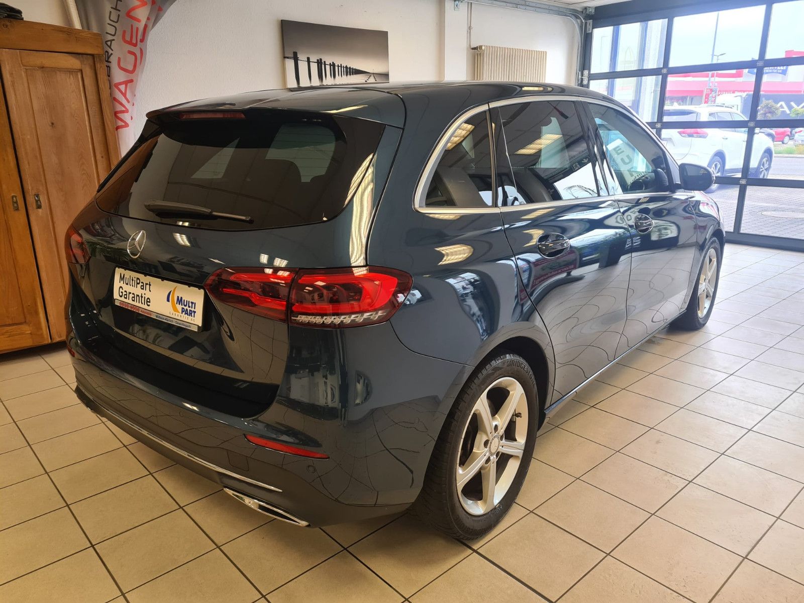 Fahrzeugabbildung Mercedes-Benz B 200 / KAMERA / NAVI / LED / AUTOMATIK