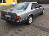 Mercedes-Benz Mercedes 300 E Coupé Youngtimer - Mercedes-Benz Coupé aus dem Jahr 1988