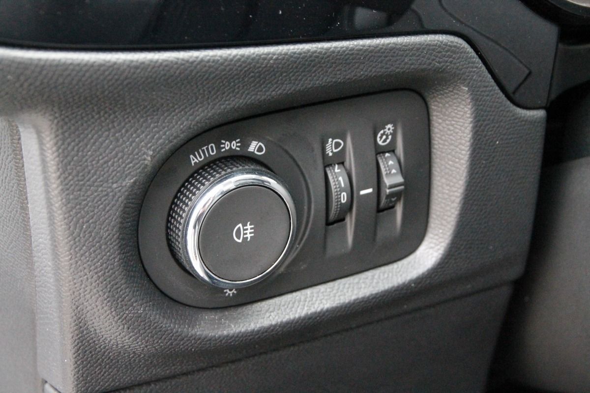 Fahrzeugabbildung Opel Corsa F Edition