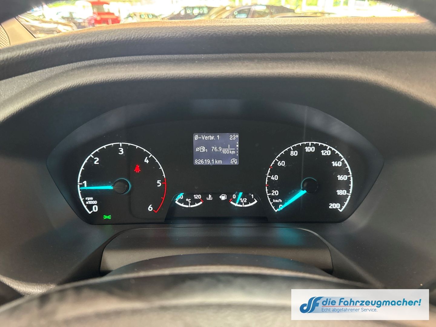 Fahrzeugabbildung Ford Transit Custom Kasten 280 L1 Trend 2.0 TDCi Klim