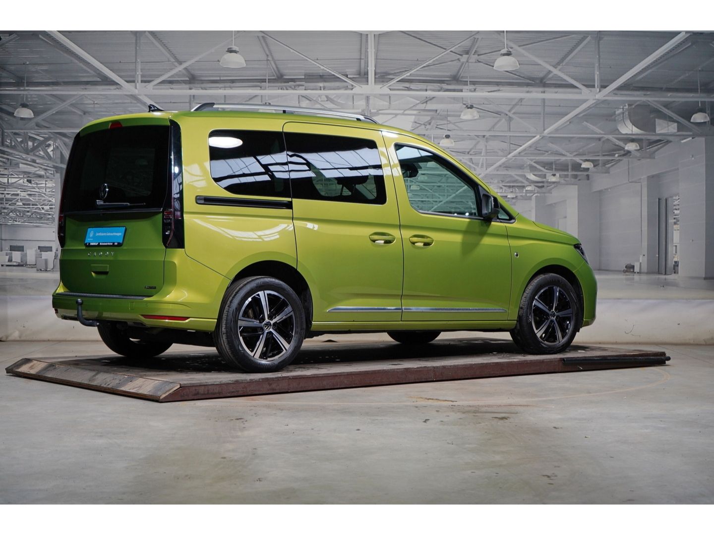 Volkswagen Caddy 2.0 TDI 4MOTION Style AHK Kamera imagem 3