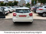 Mercedes-Benz A-Klasse A 180 BlueEfficiency Mit Sportpaket - Mercedes-Benz A 180 mit Benzin-Antrieb: Limousine