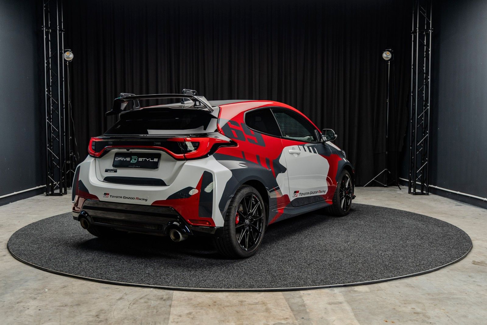 Fahrzeugabbildung Toyota Yaris 1.6-l-Turbo GR Rovanperä Edition