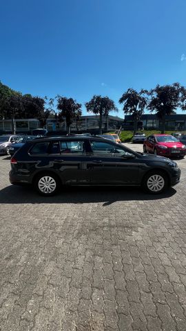 VW Golf 1.6 TDI Trendline Variant Trendline