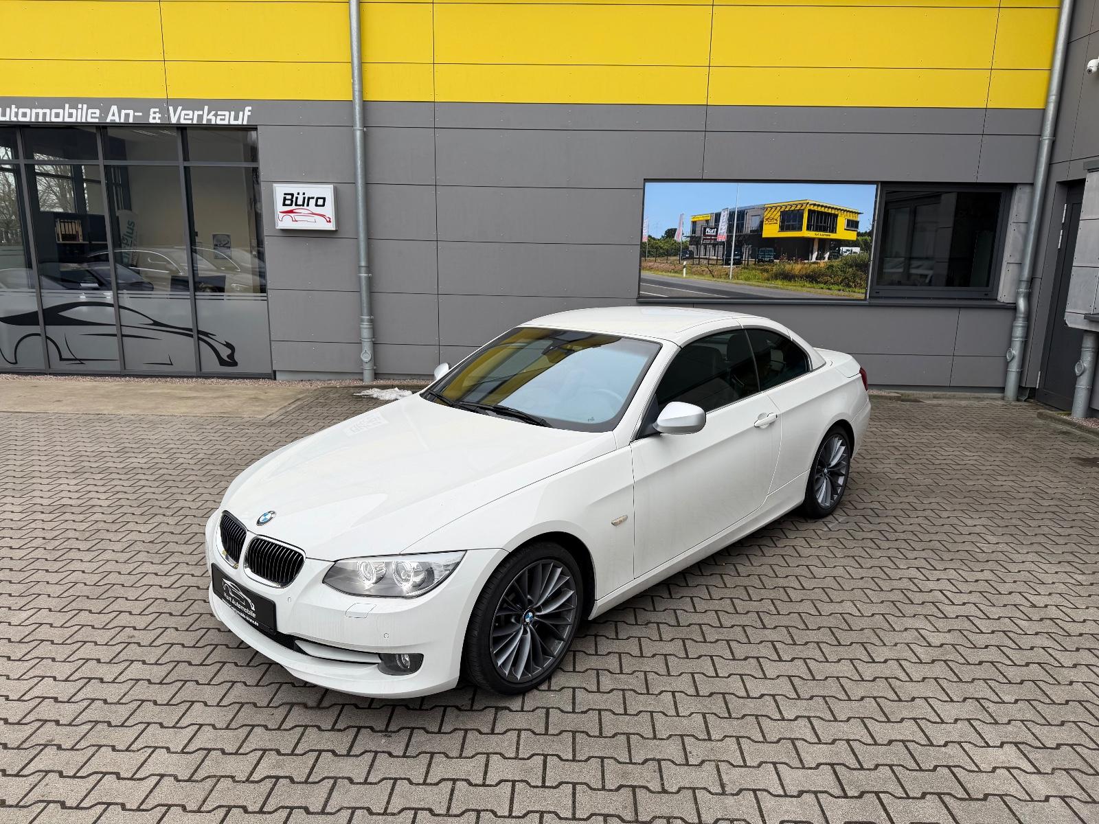BMW 330 Cabrio LEDER/NAVI/AUTOMATIK/LED/*