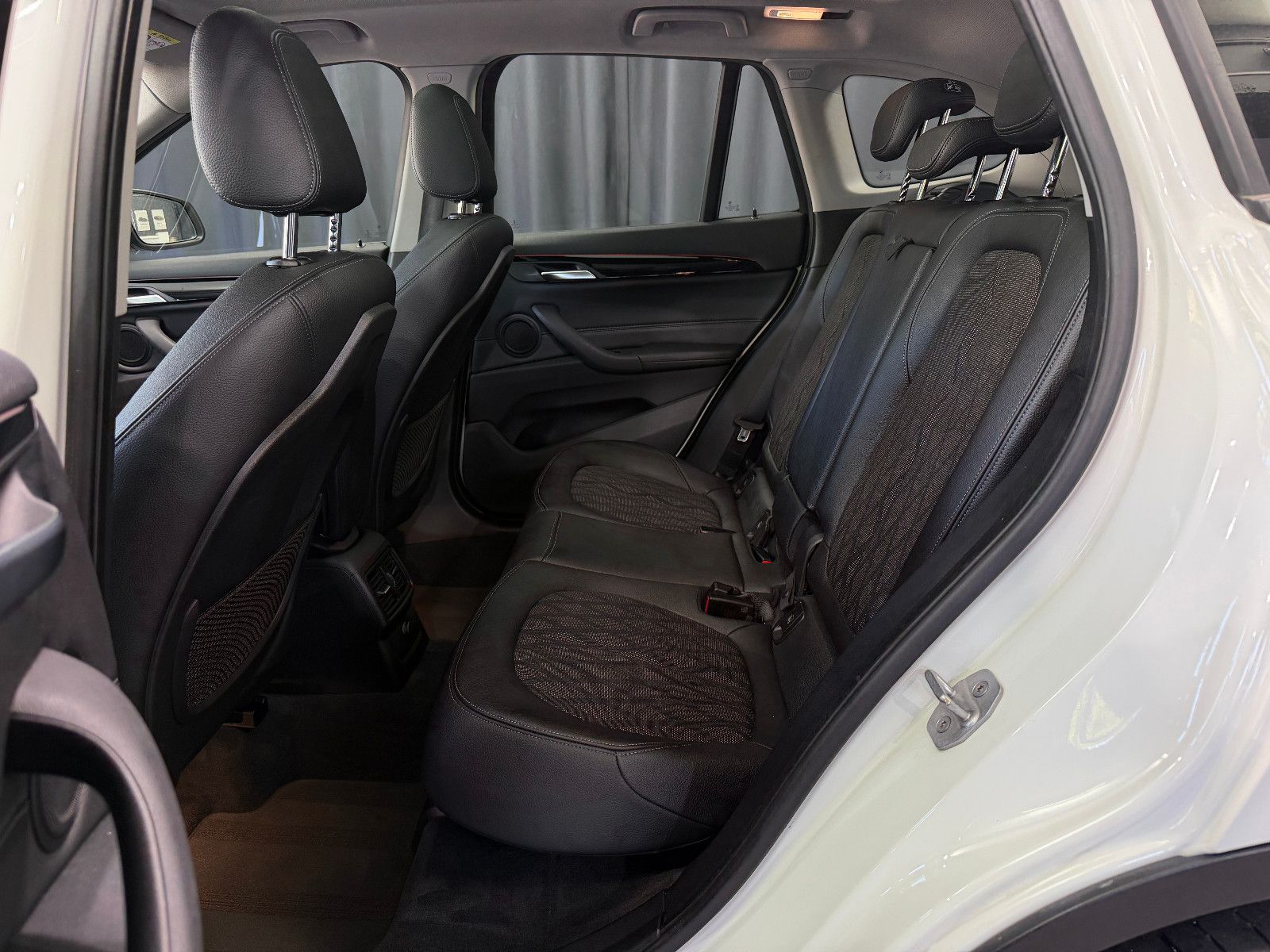 Fahrzeugabbildung BMW X1 xDrive 20 d xLine|AHK|PANO|PDC|NAVI|AUTOMATIK
