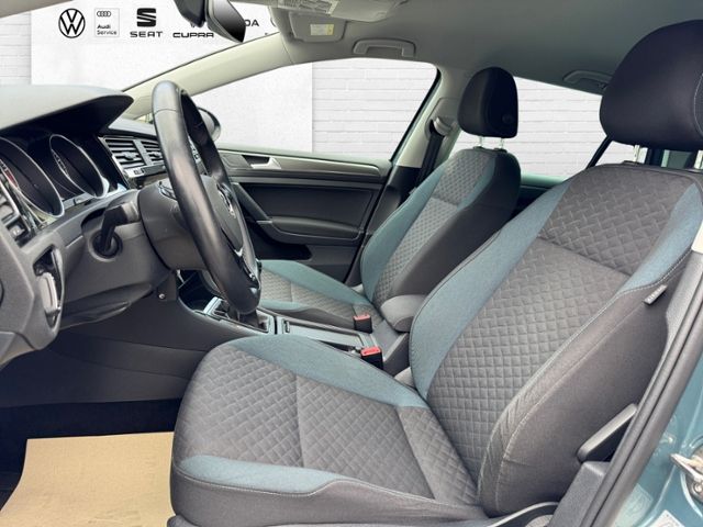 Fahrzeugabbildung Volkswagen Golf VII Lim. IQ.DRIVE BlueMotion KLIMA NAVI ALU