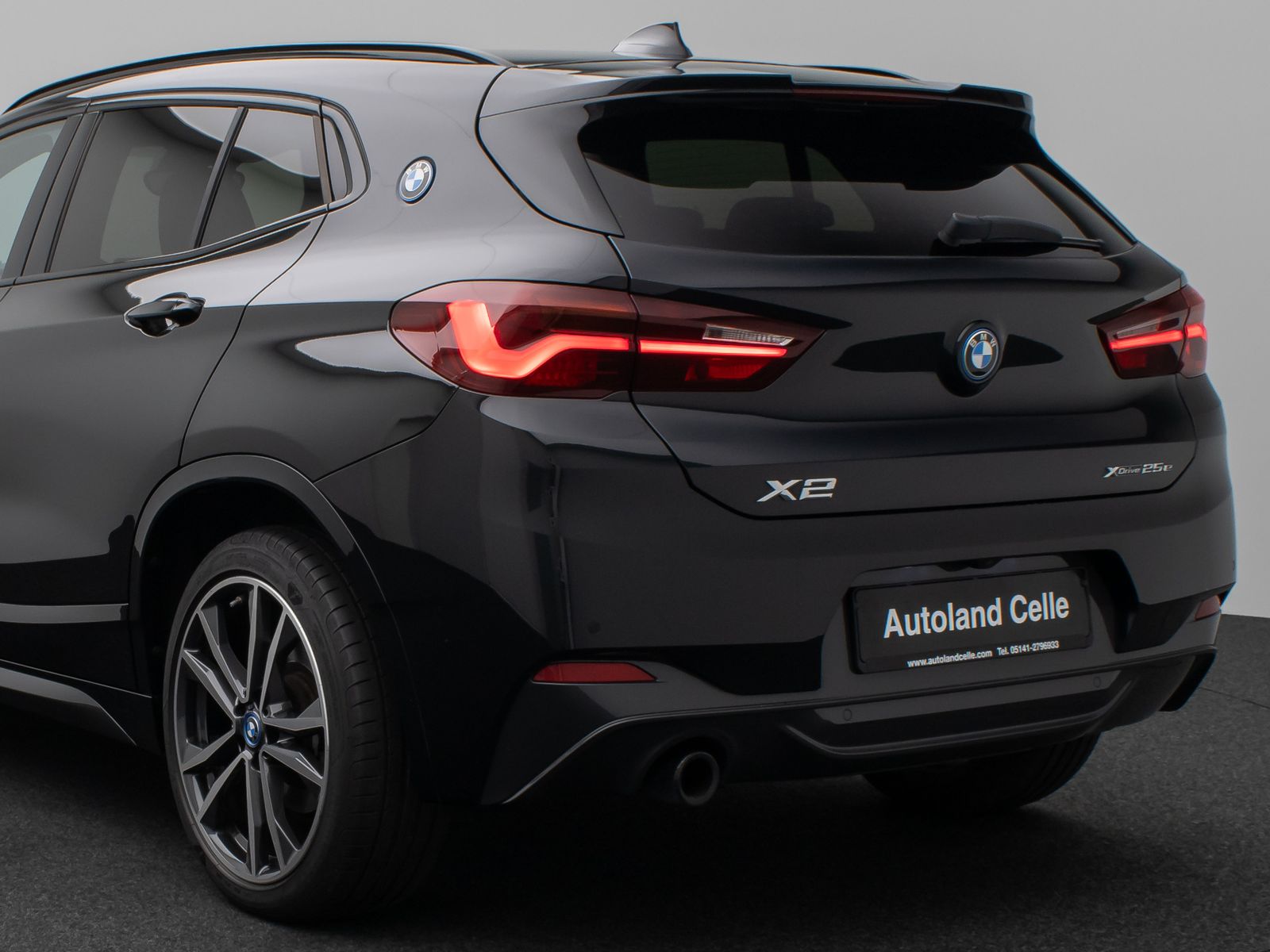 Fahrzeugabbildung BMW X2 xD25e M Sport HUD DAB Kamera Alarm Panorama