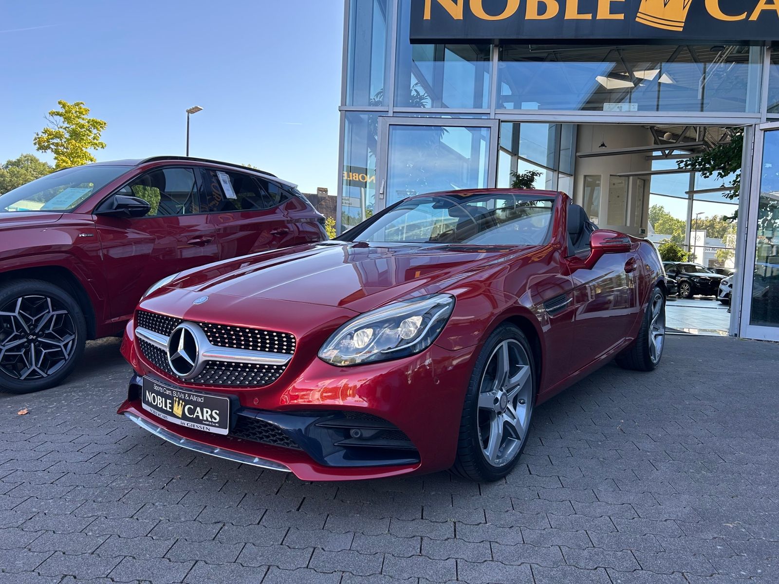Fahrzeugabbildung Mercedes-Benz SLC 300 Roadster AMG Line KLIMA LED NAVI