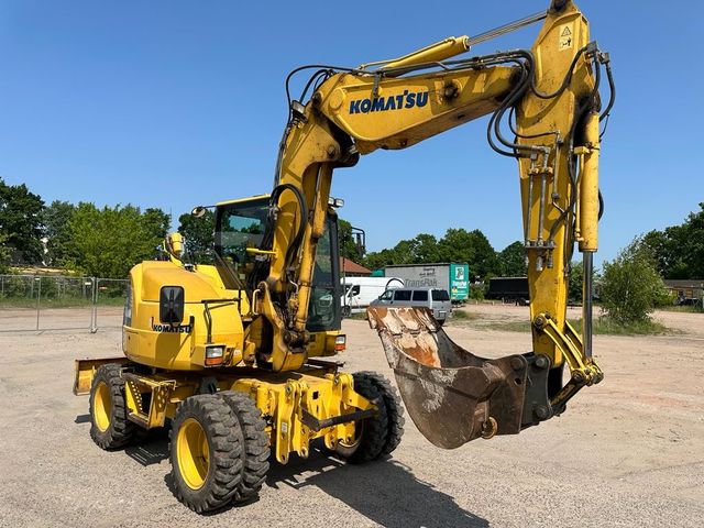 Komatsu Mobilbagger PW98MR-8