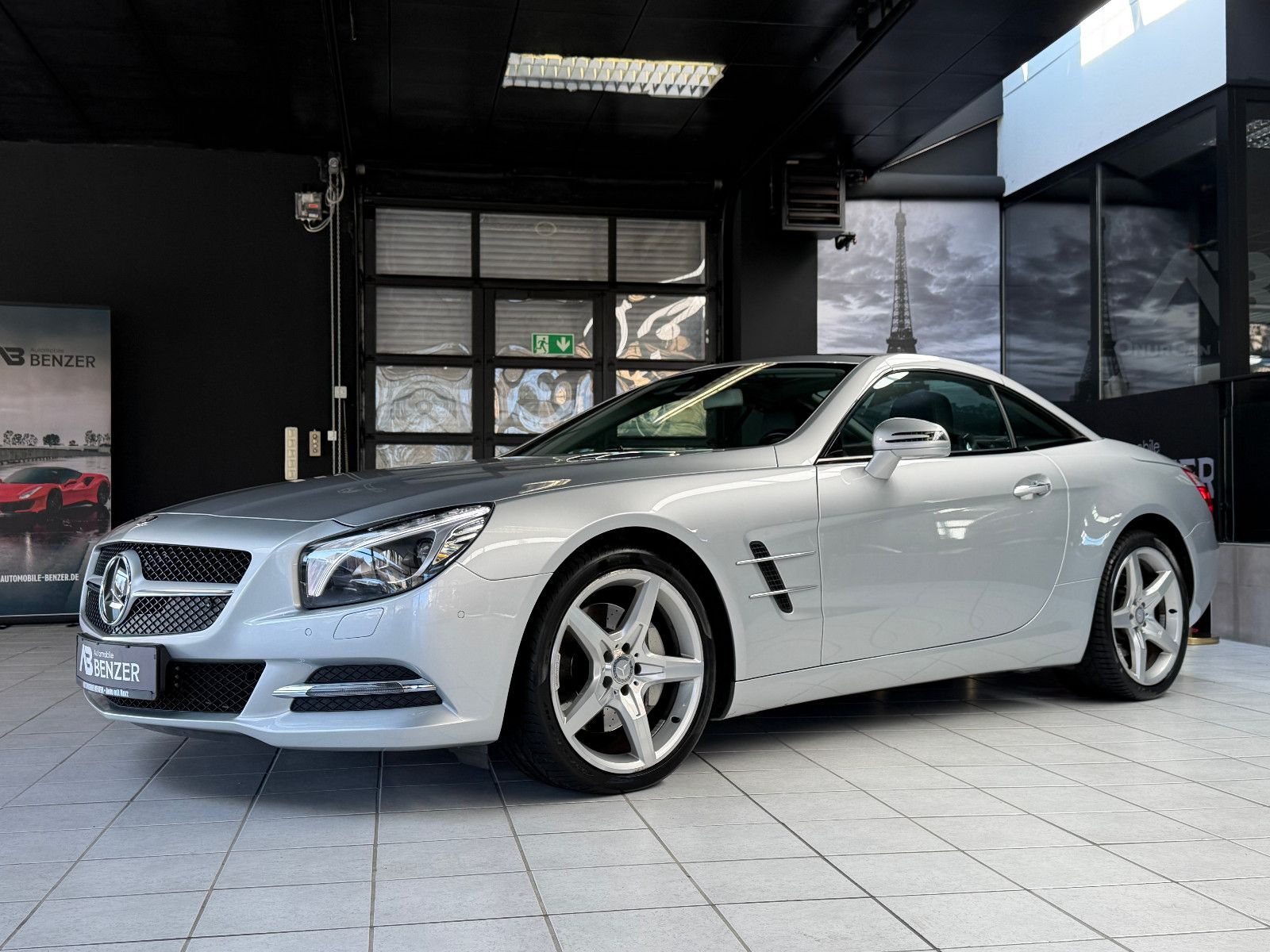 Fahrzeugabbildung Mercedes-Benz SL 350 /AMG/HARMAN-KARDON/MEMORY/T-WINKEL