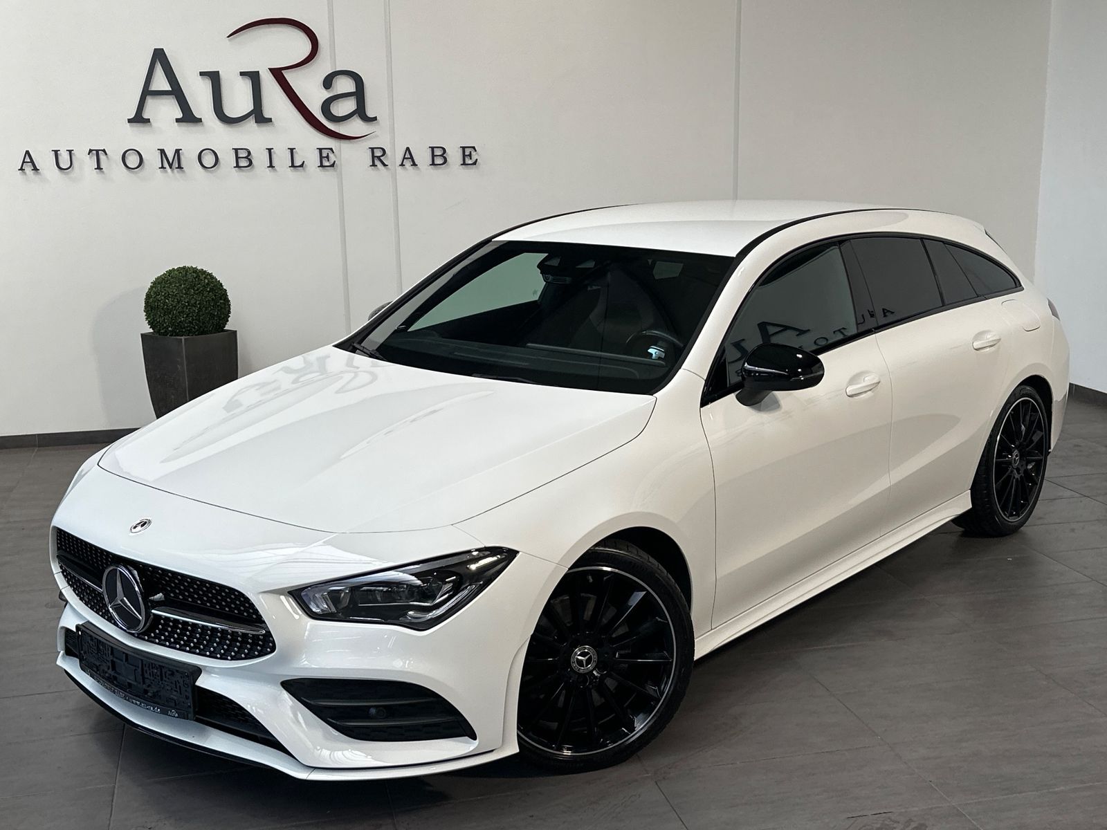 Fahrzeugabbildung Mercedes-Benz CLA 220 Shooting Brake d AMG Line Night-Paket