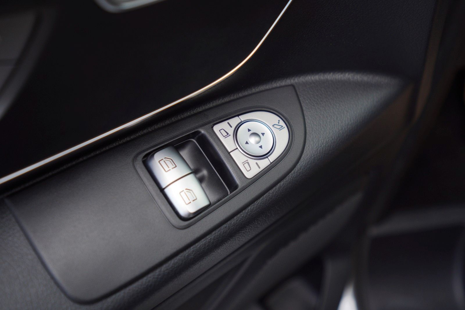 Fahrzeugabbildung Mercedes-Benz Vito Tourer 114CDI Pro lang*AHK*NAVI*SHZ*Standh*