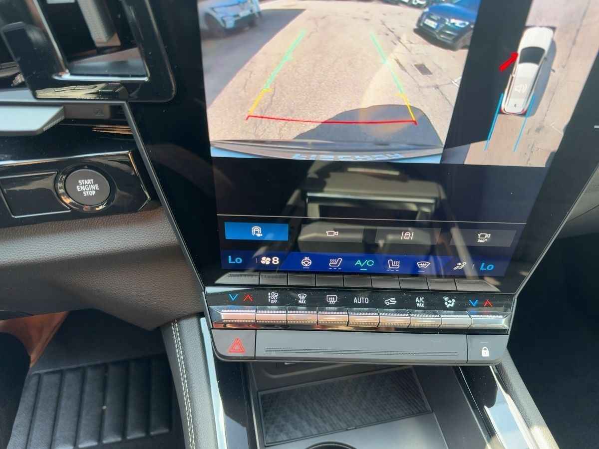 Fahrzeugabbildung Renault Espace Techno E-Tech Full Hybrid 200 SHZ Kamera