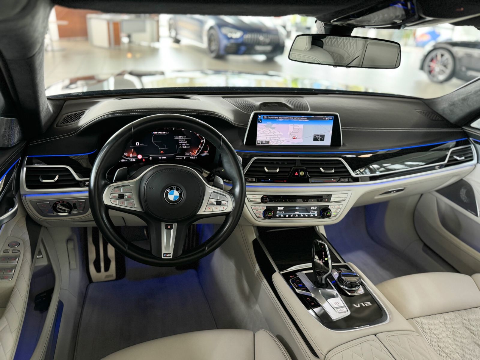 Fahrzeugabbildung BMW M760Li xD ExecutiveLounge HUD TV B&W NightVision