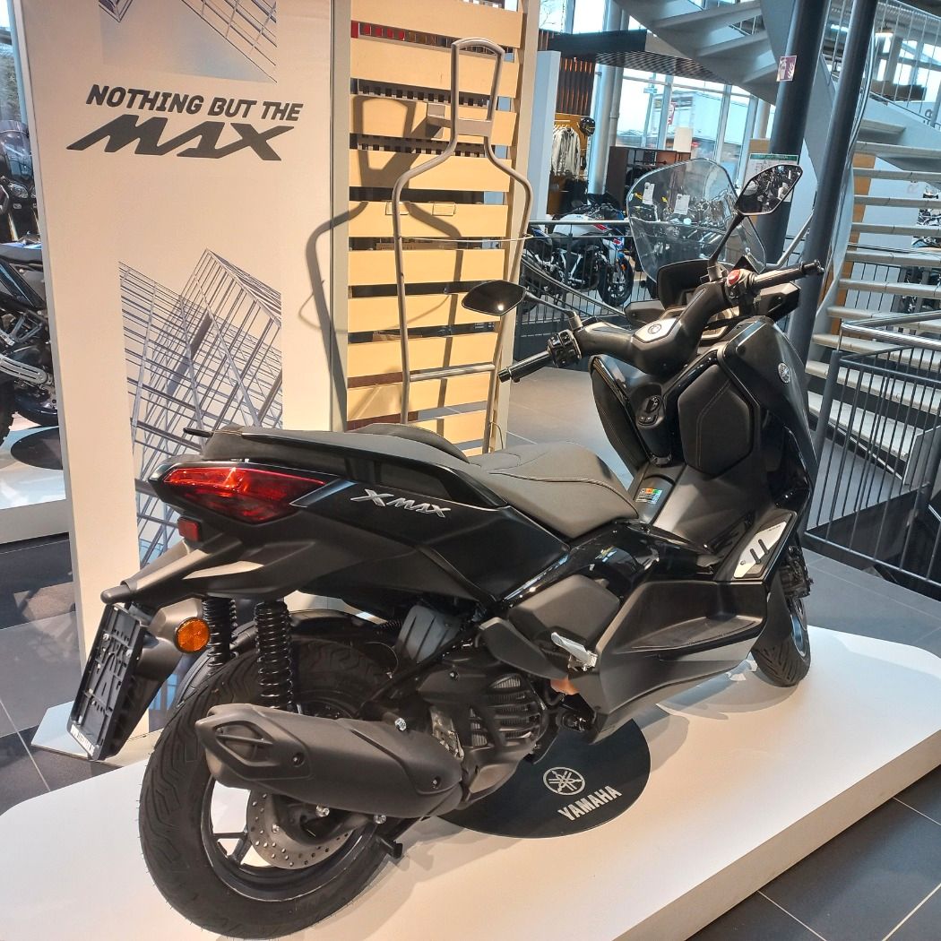 Fahrzeugabbildung Yamaha X-Max 125 Tech Max Modell 2023