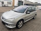 Peugeot 206 SW 1.6 16V - Peugeot 206 S16 mit Benzin-Antrieb