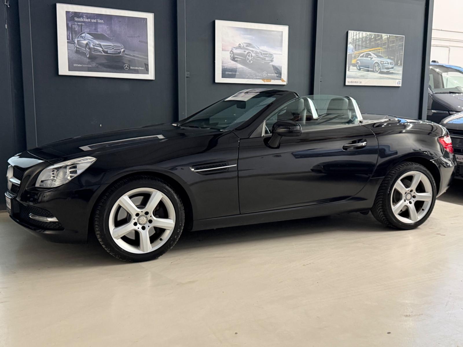 Mercedes-Benz SLK 250 Navi Leder Memory Pano Keyless Airscarf