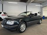 Mercedes-Benz E 220 Cabrio Sportline Automatik/LEDER/H-Kennz. - gebrauchte Mercedes-Benz E 220 aus dem Jahr 1994