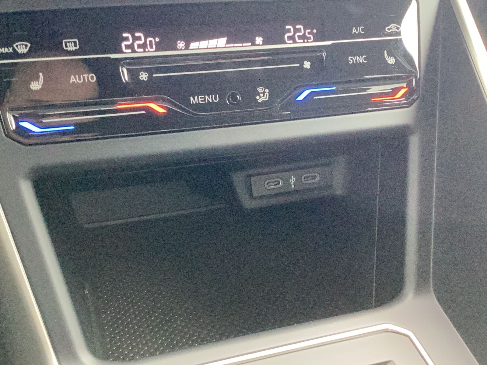 Fahrzeugabbildung Volkswagen Taigo DSG Matrix ACC Kamera
