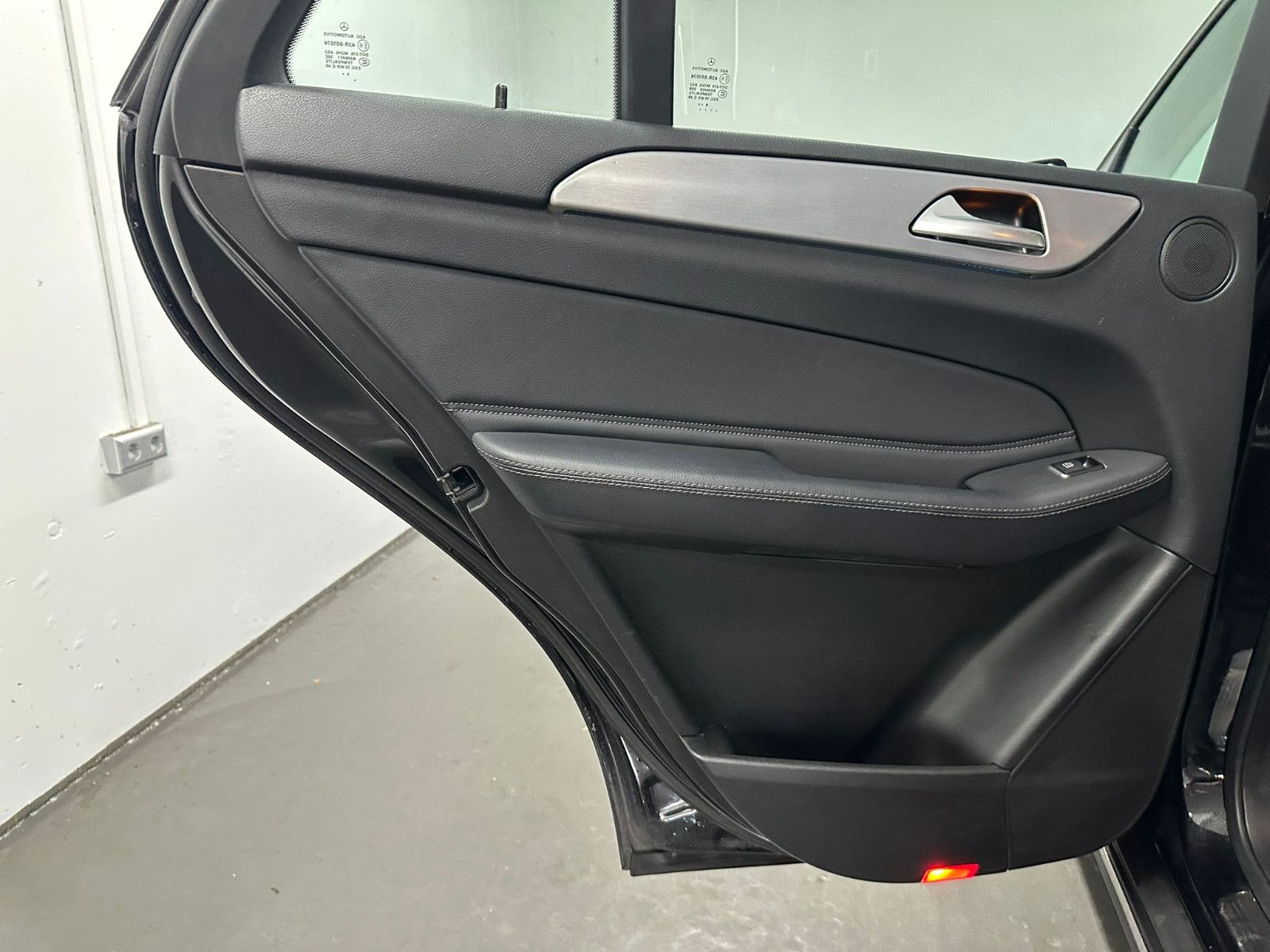 Fahrzeugabbildung Mercedes-Benz GLE 350 d 4MATIC *AHK*NAVI*IHC+*SCHIEBEDACH*LED