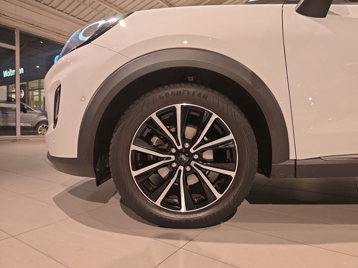 Fahrzeugabbildung Ford Puma Titanium Navi Automatik LED ACC DAB TWA GJR