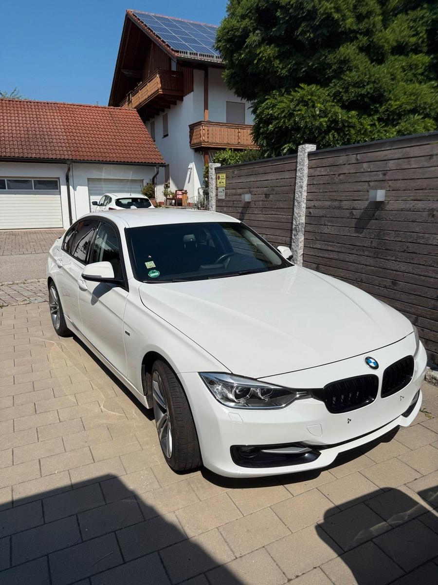 BMW 320