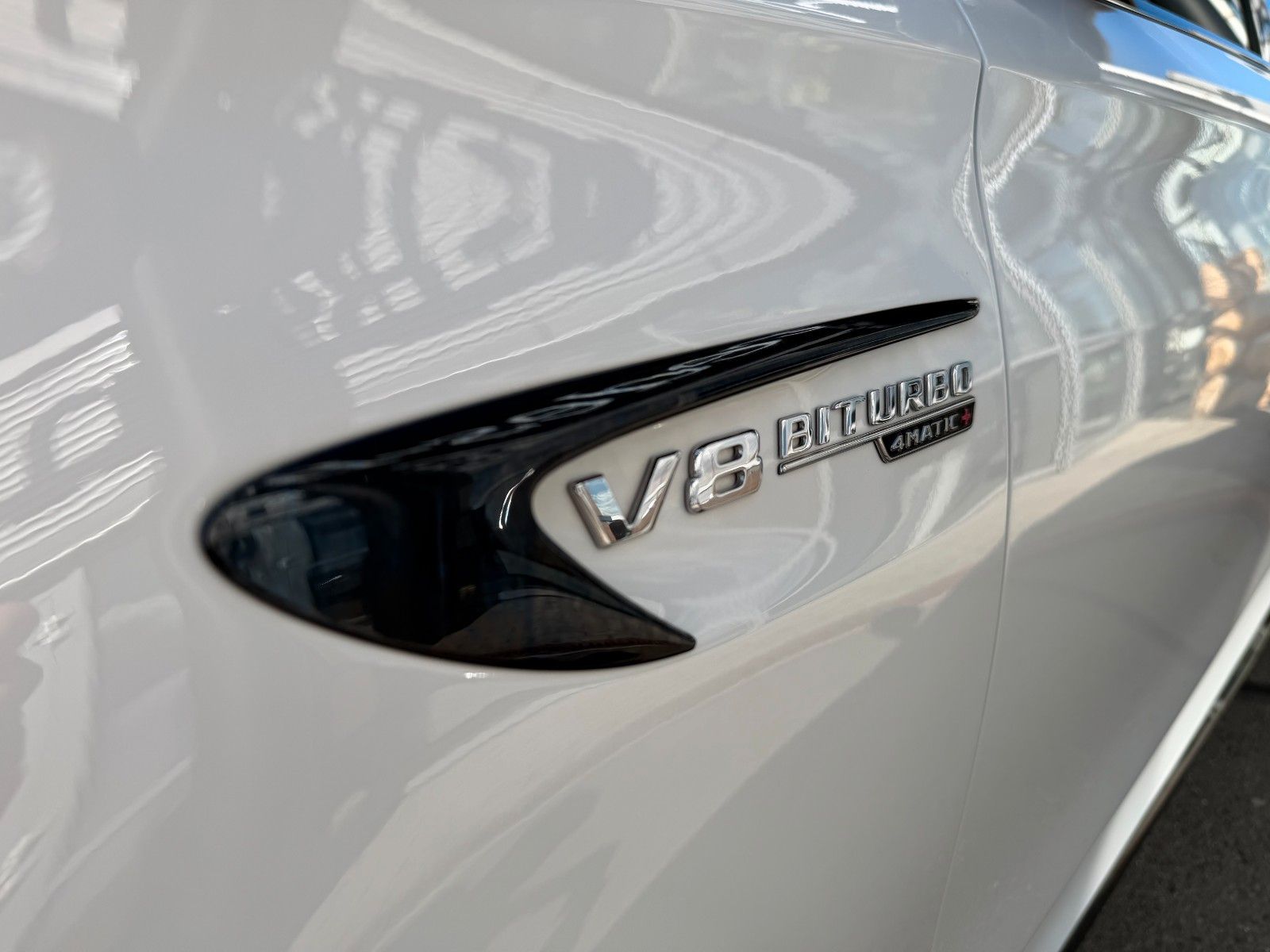 Fahrzeugabbildung Mercedes-Benz E 63 AMG S+DISTR+360°+AIRMAT+DRIVERS+NIGHT+PANO+