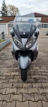 Suzuki Burgman AN650 Executive | Topcase und Navi - SUZUKI BURGMAN AN650