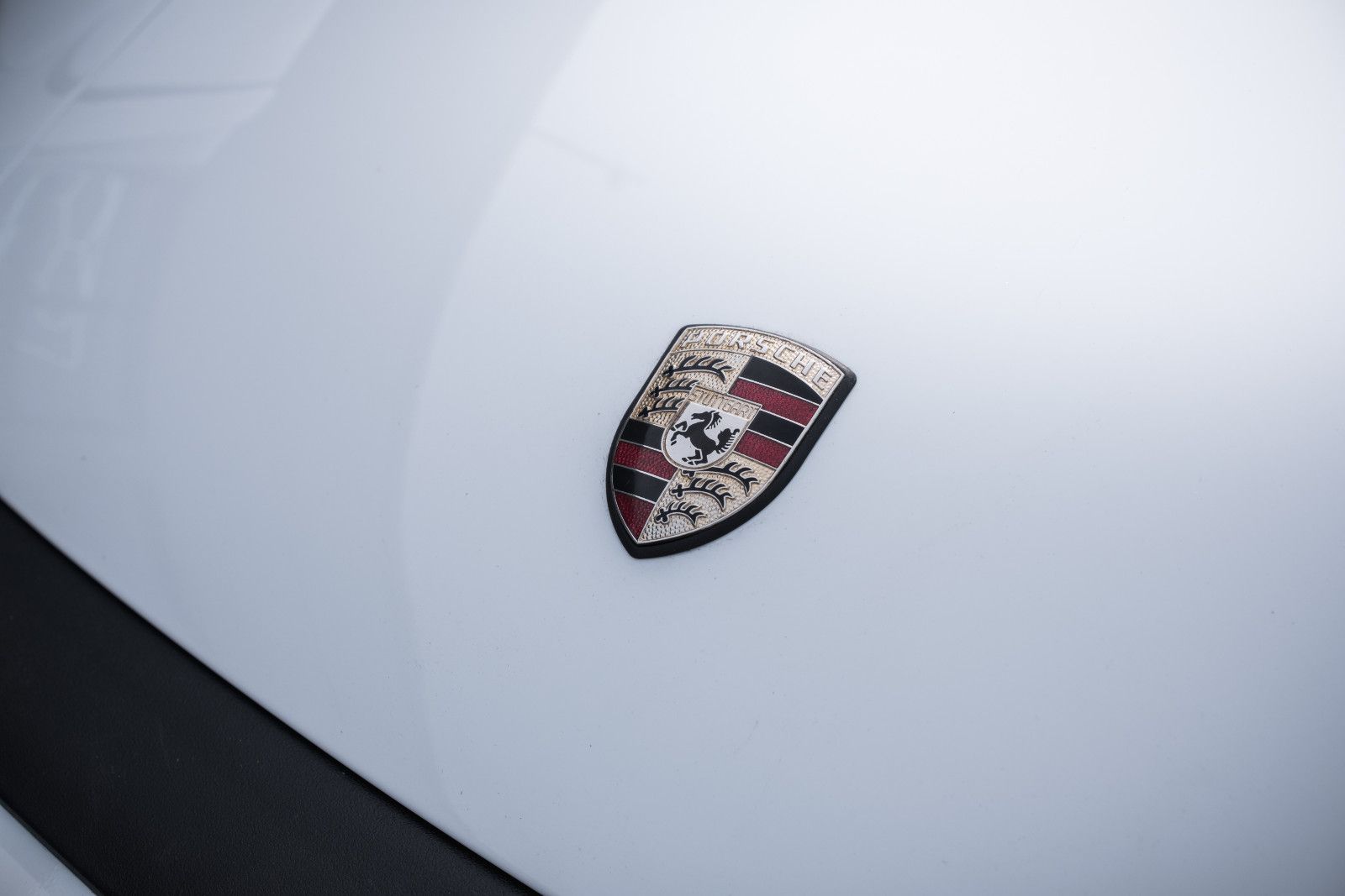 Fahrzeugabbildung Porsche 911 Carrera Coupe - 330PS - umfangr. restauriert
