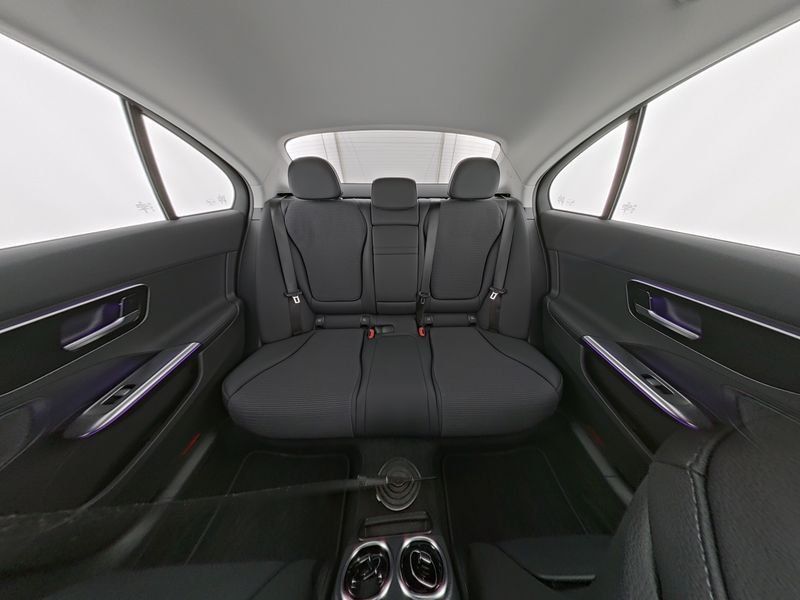 Fahrzeugabbildung Mercedes-Benz C 200 d AVANTGARDE*KAMERA*MEMORY-SITZE*WINTER-P*