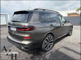 BMW X7 xDrive 40 d M Sport Pro B&W SkyLounge Iconic - Gebrauchtwagen in Freiburg
