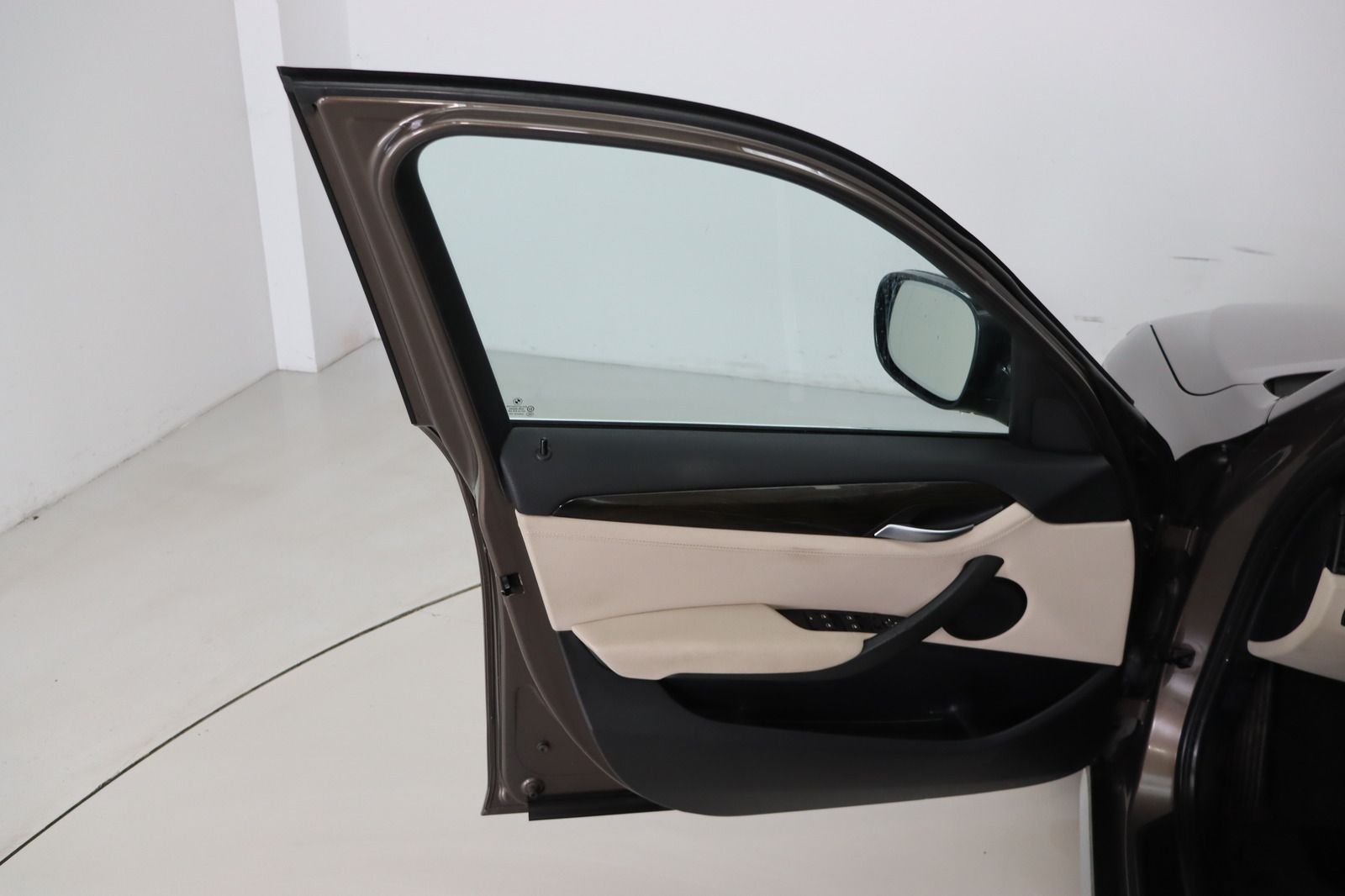 Fahrzeugabbildung BMW X1 xDrive28i * Pano * Leder * Xenon