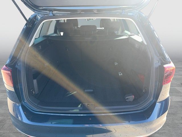 Volkswagen Passat Variant - Bild 12