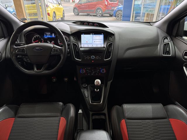 Ford Focus Turnier ST 250PS