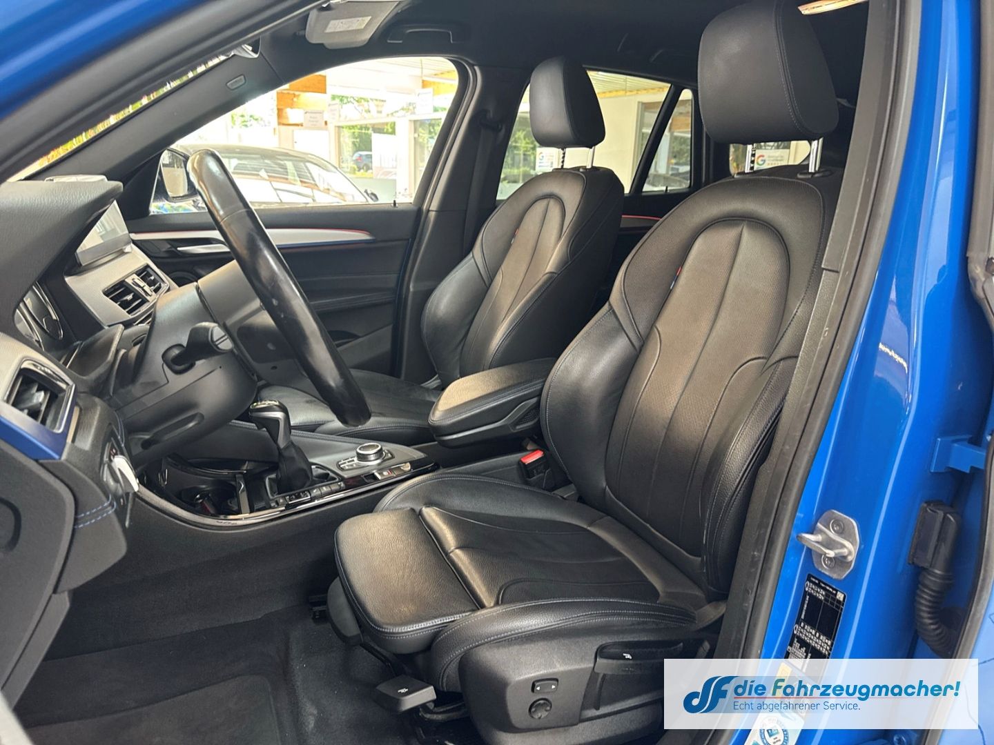 Fahrzeugabbildung BMW X1 xDrive 25 e M Sport M Sport Sportpaket HUD AH