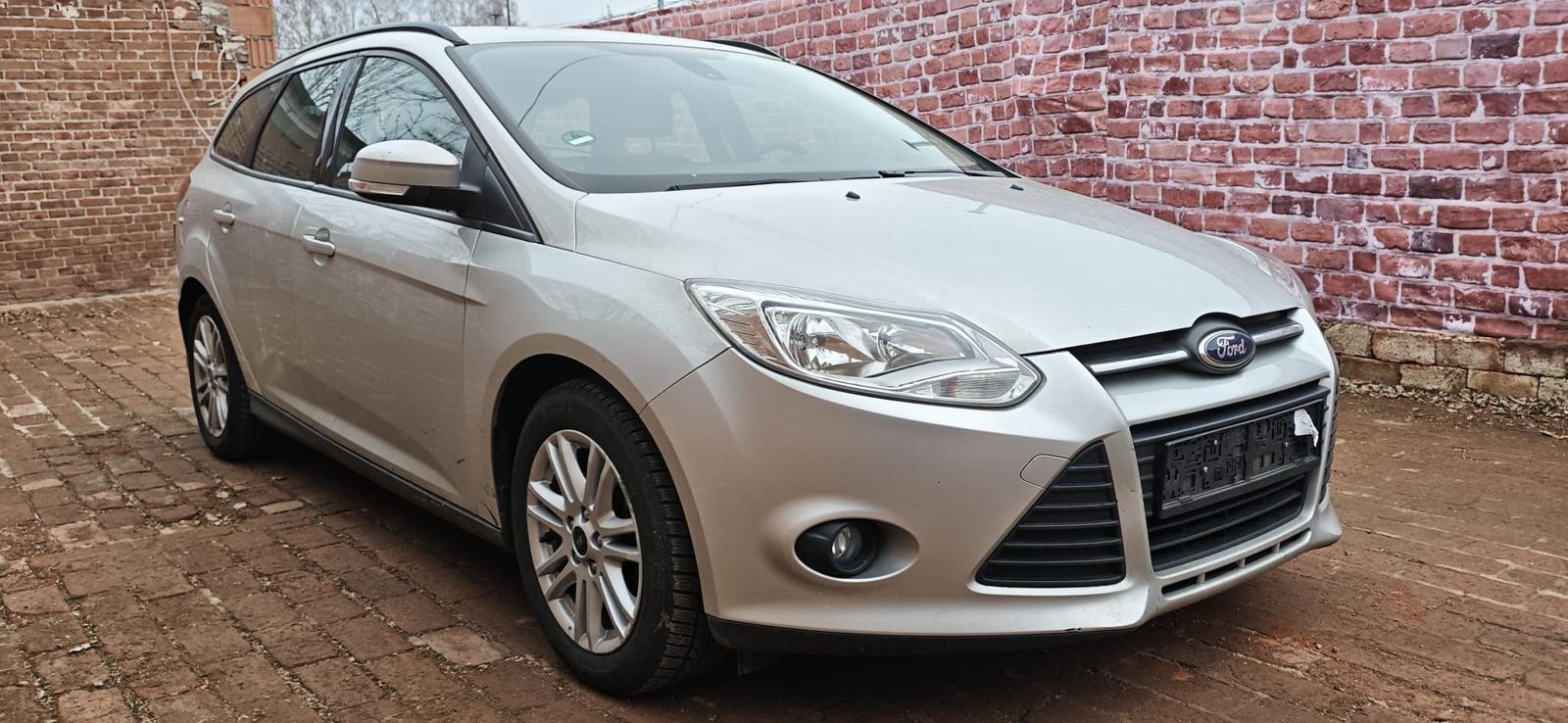 Ford Focus 2013 — photo 6