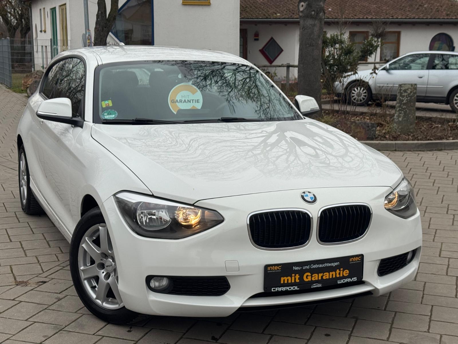 BMW 114 i Advantage Sport NAVI+SHZ+PDC+ALU+MFL