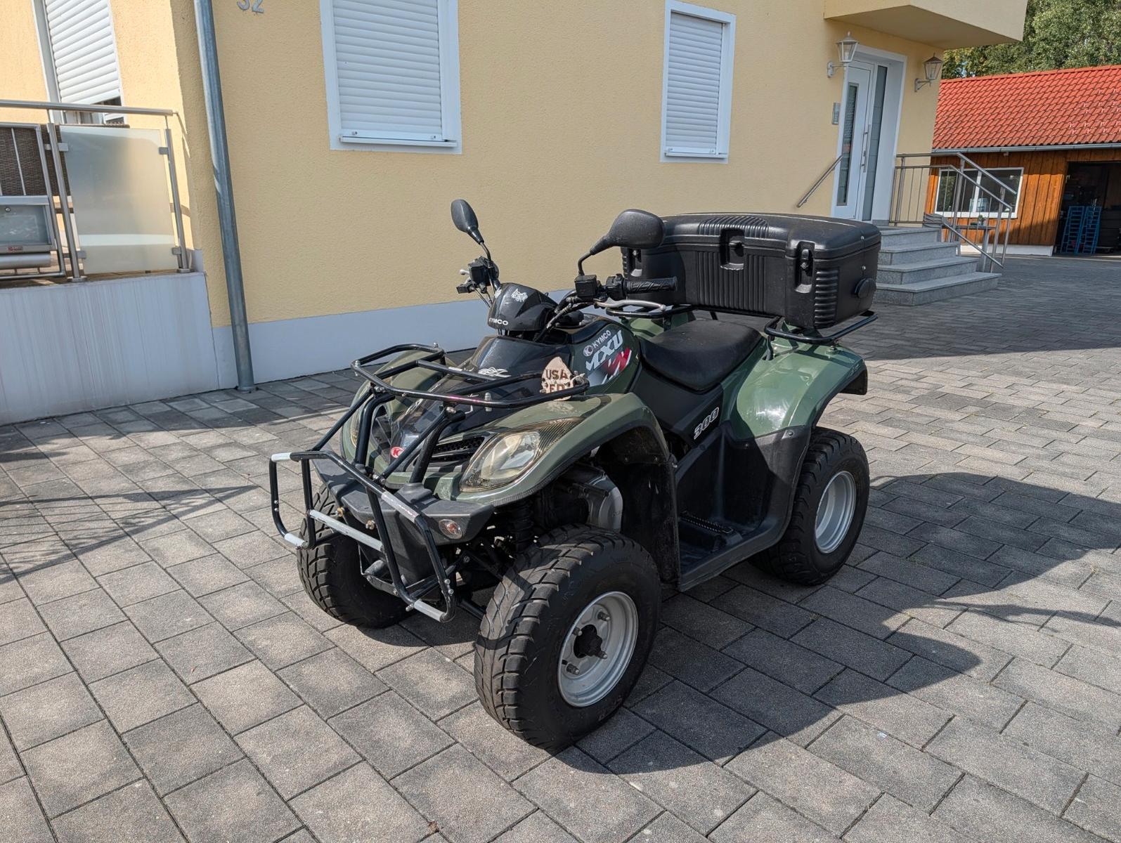 Kymco  2005 — rear view