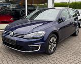 Volkswagen Golf VII Lim. e-Golf - mit Elektro-Antrieb: Blau