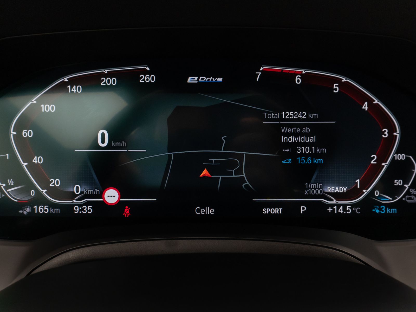 Fahrzeugabbildung BMW 330e Luxury Line 360°HiFi DAB Alarm Sport 19Zoll