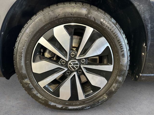 Touran 2.0 TDI DSG MOVE 7-SITZE IQ.LIGHT+AHK+NAV