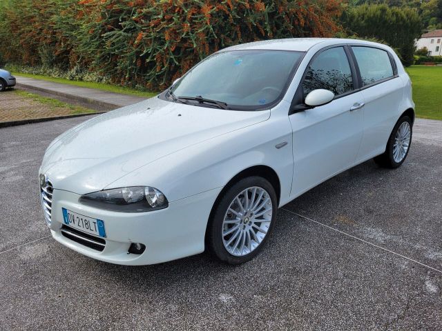 Alfa Romeo 147 1.9 JTD 120cv 5 porte