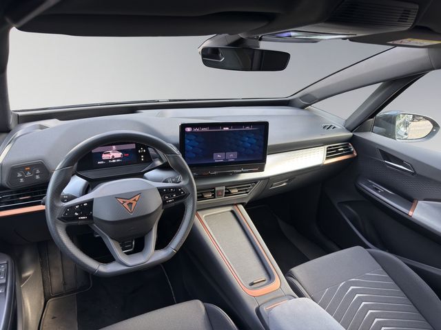 Born 150kW 62kWh