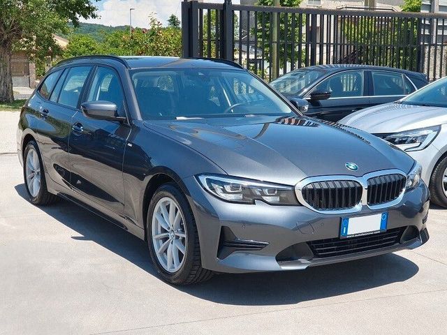 BMW 316d Touring 122 Mild-Hybrid Auto LED KM 6.2