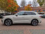 Volkswagen Touareg 3.0 V6 TDI 210kW 4MOT Tiptr. R-Line ... - VW Touareg Gebrauchtwagen in Bochum