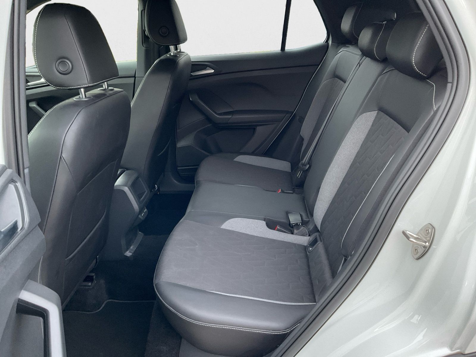 Volkswagen T-Cross - Bild 13