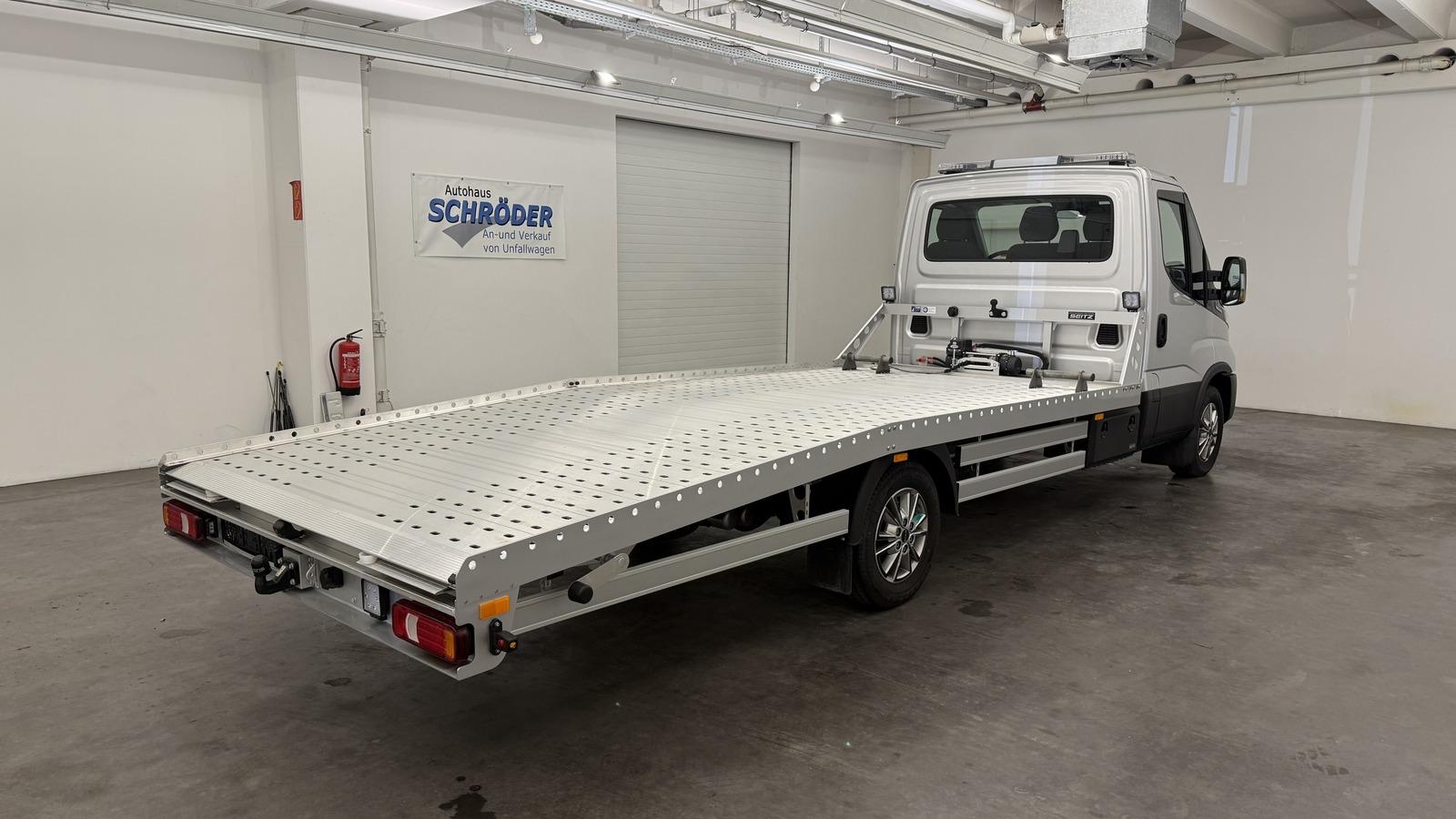 Iveco Daily 35-180 Hi-Matic 3.0L Autotransporter Aut.