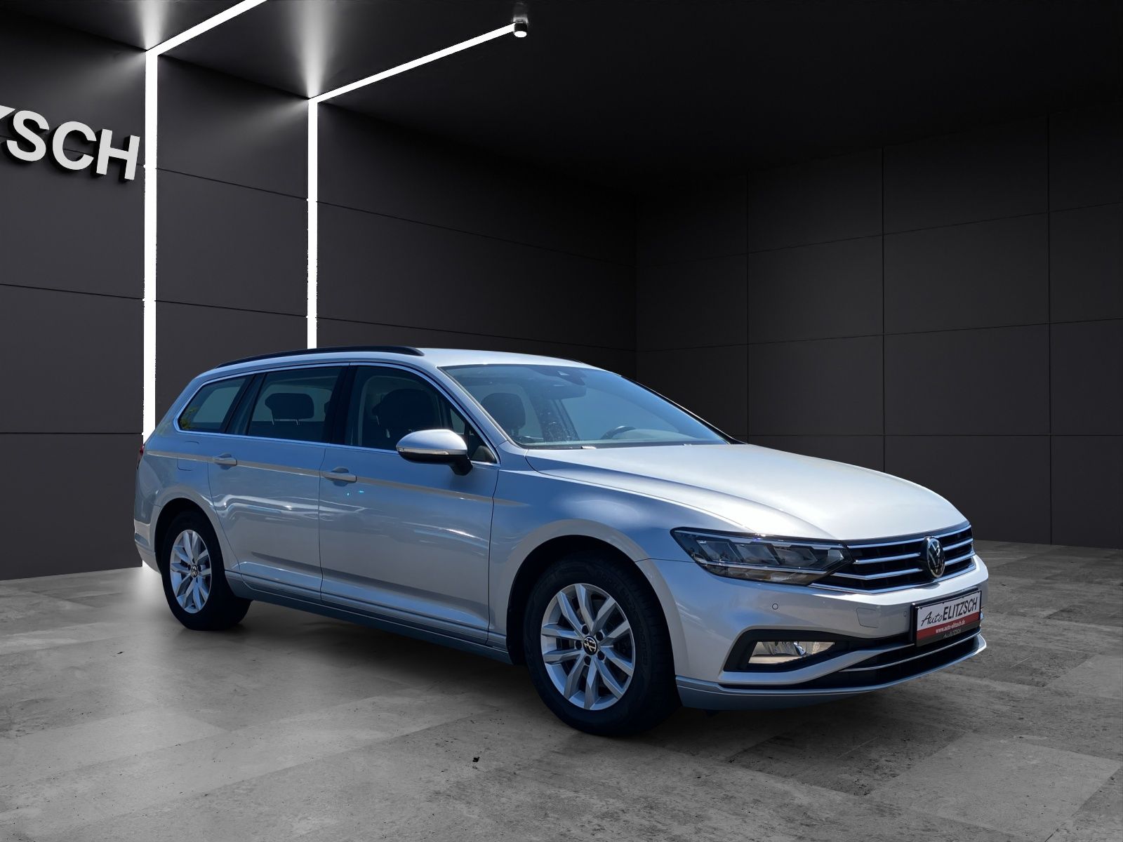 Fahrzeugabbildung Volkswagen Passat Variant TDI Business DSG LED AHK Navi ACC