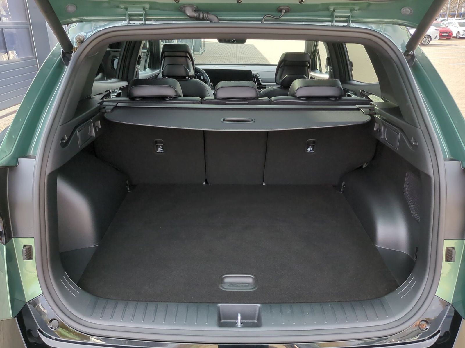 Fahrzeugabbildung Kia SPORTAGE 1.6T 180 AWD DCT GTL SD GD DR S
